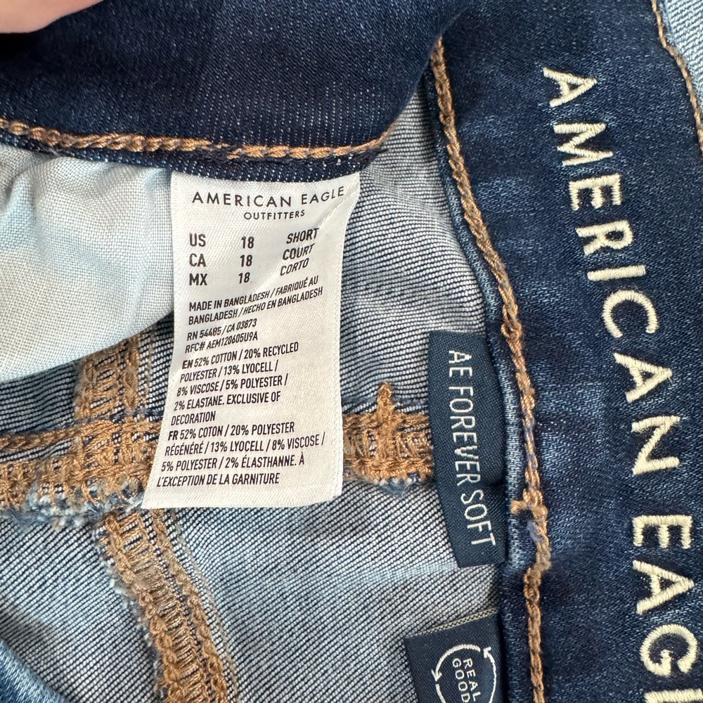 American Eagle AE Forever Soft Ripped Skinny Jeans Womens 18 Short Distressed - Picture 3 of 3